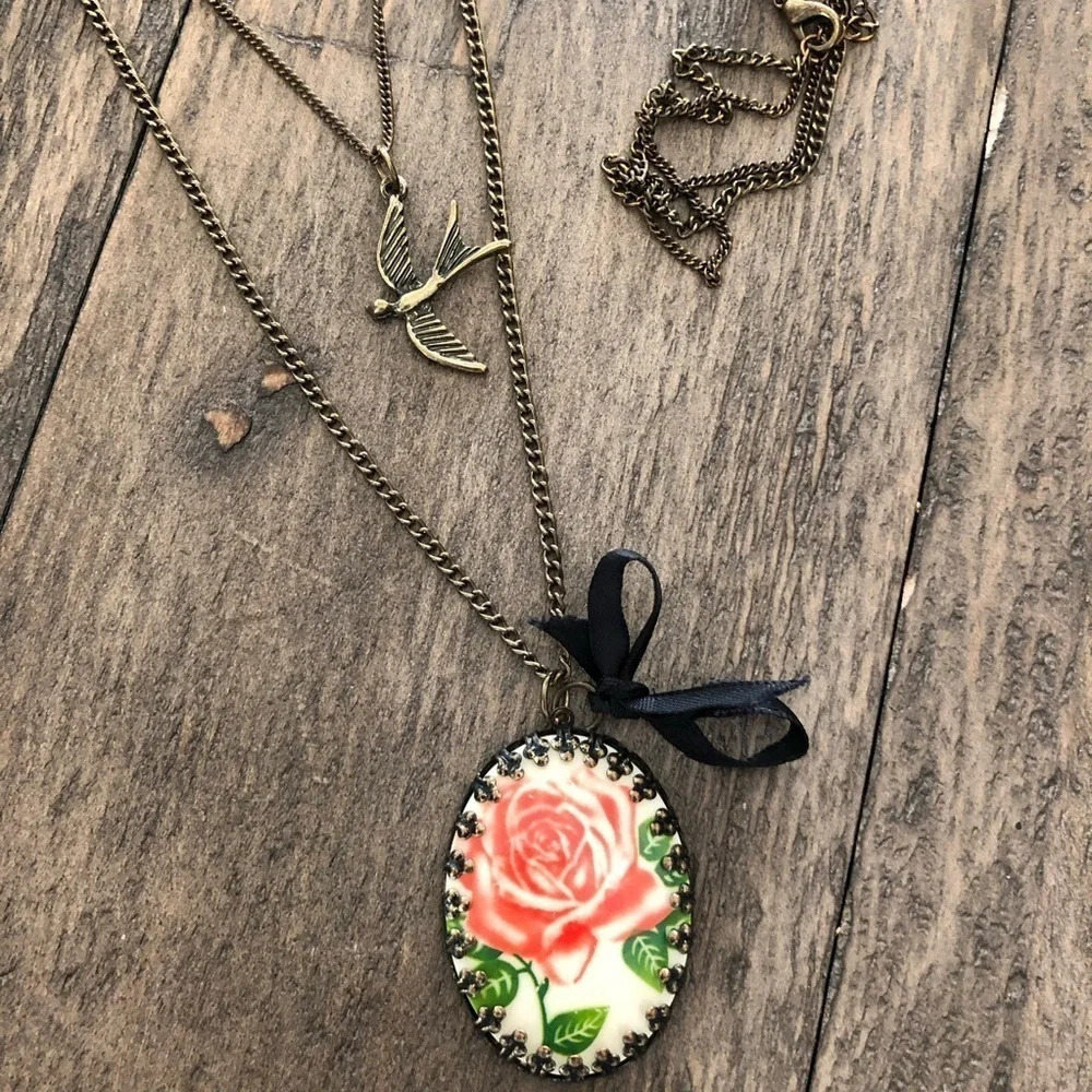 Double strand Rose Cameo Pendant bird necklace‎ - Picture 2 of 3